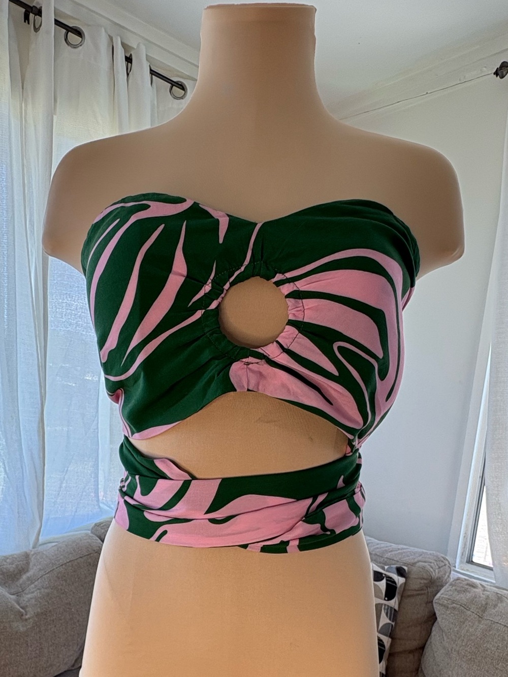Lexbrezzy Hawaii Super Cute Strapless Cutout Crop Top in Green & Pink